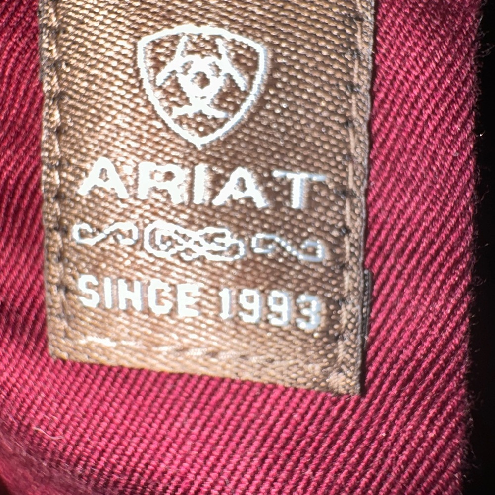 Ariat button down - Picture 4 of 6